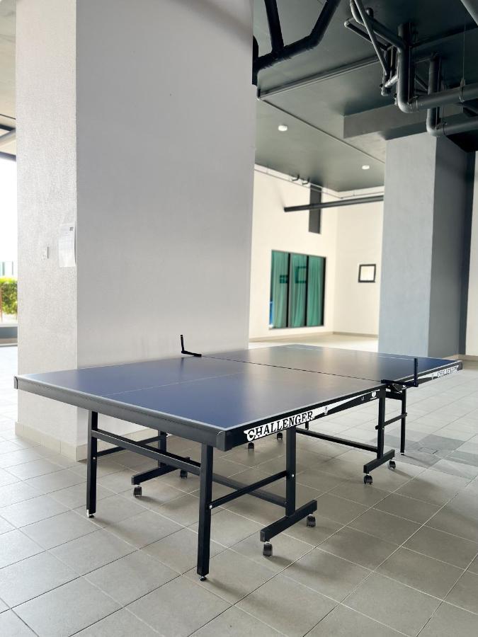 Aurora Vista Homestay Bangi At Vista Bangi With Wifi Netflix Gym Sauna Coway Swimming Pool-River View กาจัง ภายนอก รูปภาพ