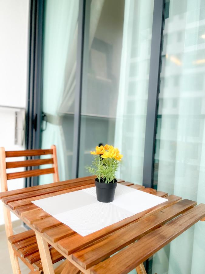 Aurora Vista Homestay Bangi At Vista Bangi With Wifi Netflix Gym Sauna Coway Swimming Pool-River View กาจัง ภายนอก รูปภาพ